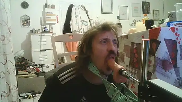 Snapshot of cyril020202 chatting on November 2025 05:29:01 PM cyril020202 online show from November 2025 05:29:01 PM