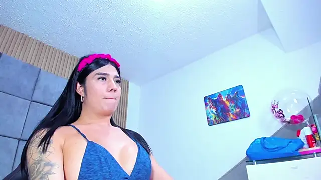 ZachaTompson online show from April 2026 07:59:02 PM