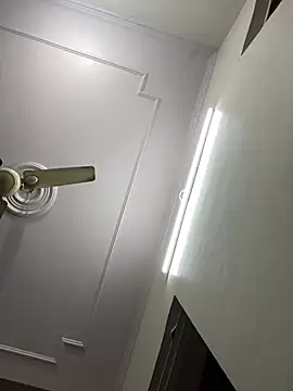 Snapshot of John_desihunk chatting on February 2026 04:59:01 PM John desihunk online show from February 2026 04:59:01 PM