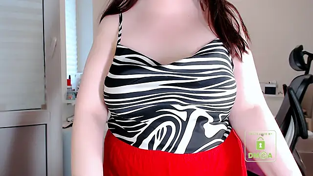 cute and hot online show from June 2026 05:19:02 PM