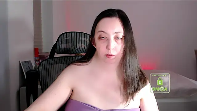 cute and hot online show from January 2026 03:30:01 PM