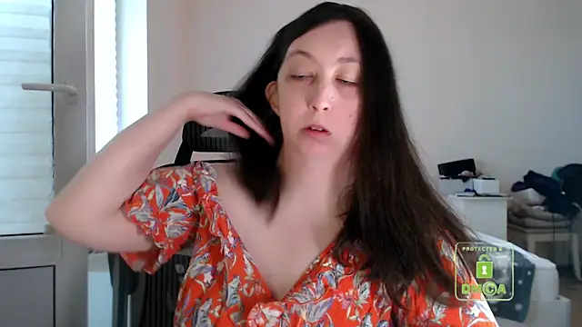 Snapshot of cute_and_hot chatting on May 2026 03:19:02 PM cute and hot online show from May 2026 03:19:02 PM