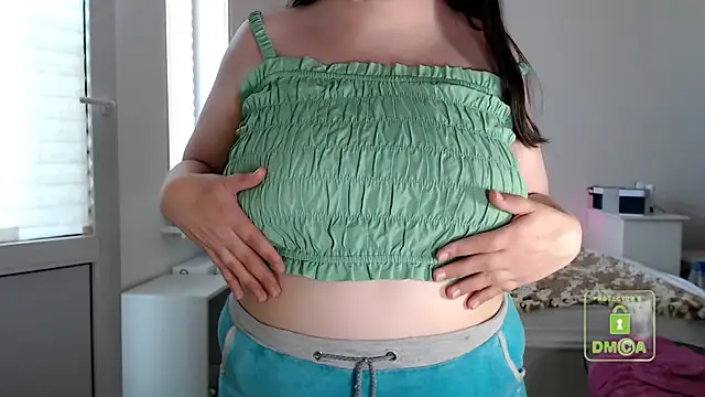 Snapshot of cute_and_hot chatting on July 2026 02:35:01 PM cute and hot online show from July 2026 02:35:01 PM