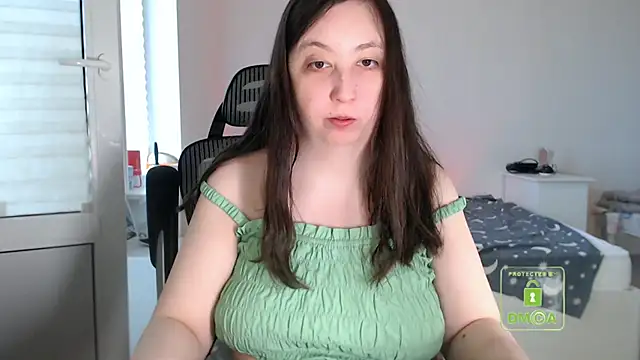 Snapshot of cute_and_hot chatting on May 2026 02:39:02 PM cute and hot online show from May 2026 02:39:02 PM