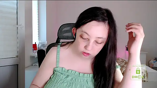 cute and hot online show from July 2026 04:51:01 PM