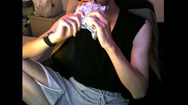 Ray175oo online show from September 2025 06:14:01 PM