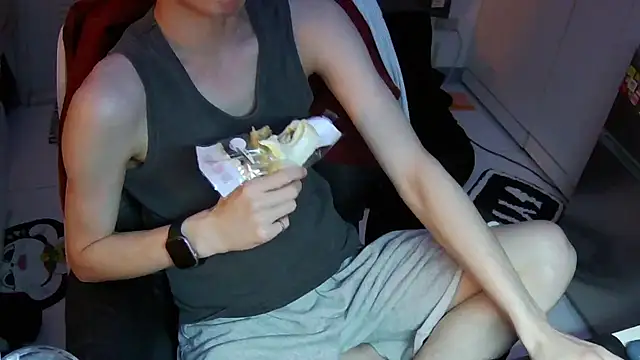 Ray175oo online show from April 2026 06:25:02 PM