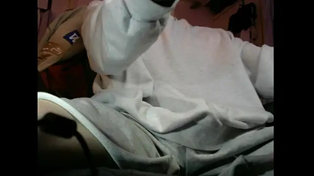 Ray175oo online show from December 2025 06:28:02 PM