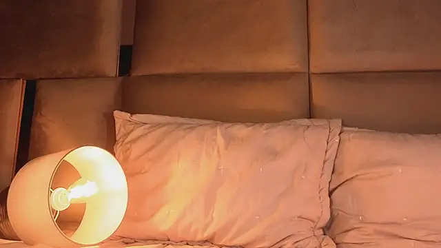 angelinepossy online show from November 2025 09:29:01 PM