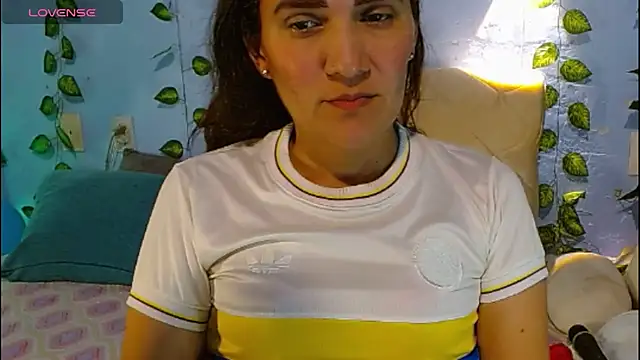Snapshot of venus_swet_ chatting on June 2026 01:03:02 AM venus swet online show from June 2026 01:03:02 AM