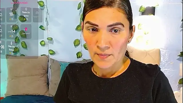 venus swet  online show from April 2026 11:22:01 PM