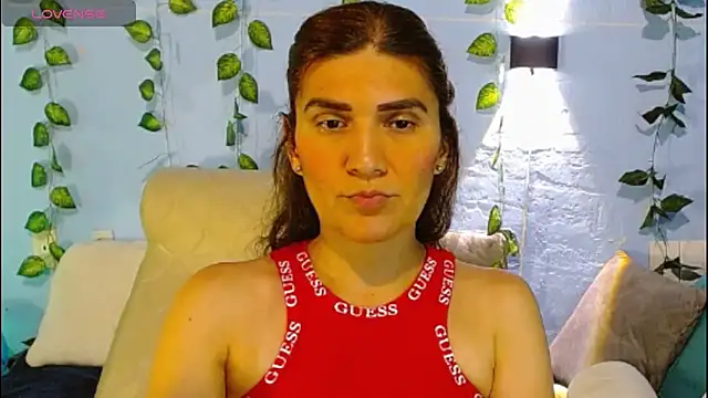 Snapshot of venus_swet_ chatting on June 2026 01:10:01 AM venus swet online show from June 2026 01:10:01 AM