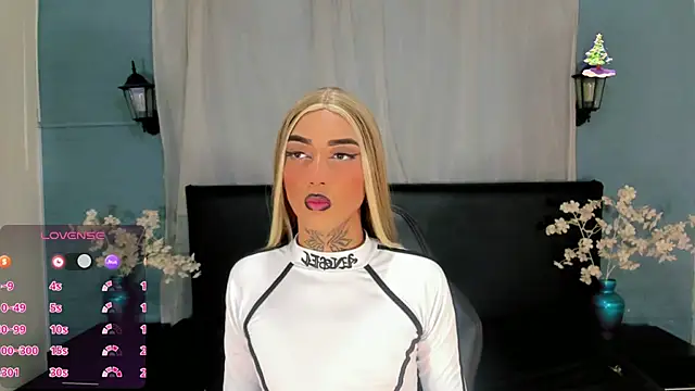 Snapshot of Angel21___ chatting on December 2024 07:41:02 PM Angel21 online show from December 2024 07:41:02 PM