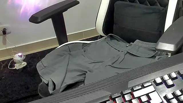 stebankechima online show from November 2025 04:55:02 AM