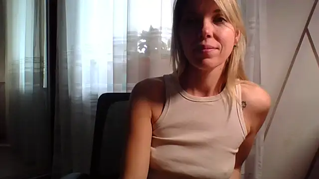 Snapshot of VelvetLove287 chatting on April 2026 06:20:01 AM VelvetLove287 online show from April 2026 06:20:01 AM