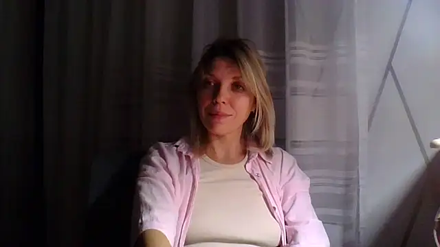 Snapshot of VelvetLove287 chatting on February 2025 07:52:02 PM VelvetLove287 online show from February 2025 07:52:02 PM