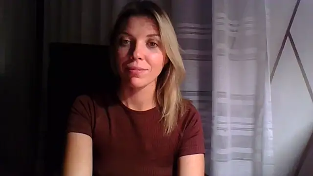 Snapshot of VelvetLove287 chatting on October 2025 06:51:01 PM VelvetLove287 online show from October 2025 06:51:01 PM