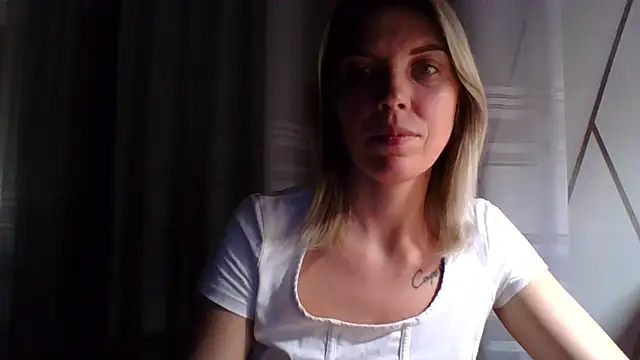 Snapshot of VelvetLove287 chatting on March 2025 07:19:02 PM VelvetLove287 online show from March 2025 07:19:02 PM