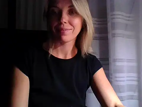 Snapshot of VelvetLove287 chatting on October 2025 06:53:01 PM VelvetLove287 online show from October 2025 06:53:01 PM