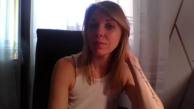 VelvetLove287 online show from April 2026 07:43:02 AM