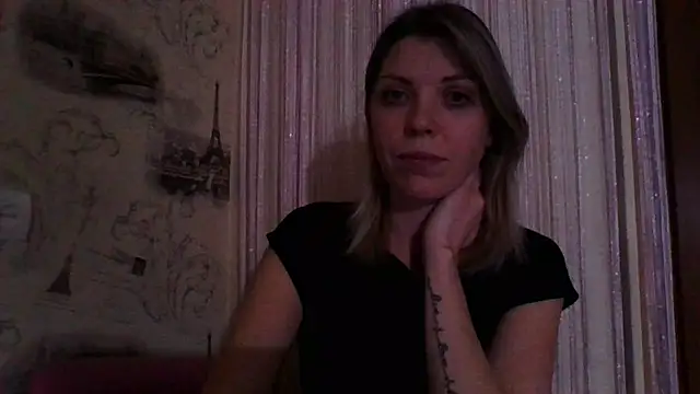 Snapshot of VelvetLove287 chatting on March 2025 07:15:01 PM VelvetLove287 online show from March 2025 07:15:01 PM