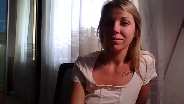 VelvetLove287 online show from April 2026 07:22:01 AM