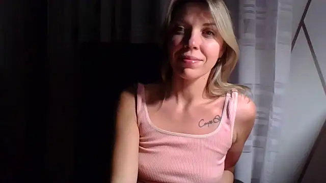 VelvetLove287 online show from February 2026 08:33:02 PM