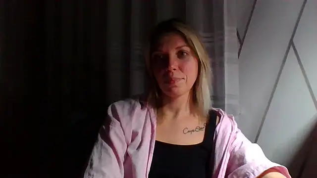 Snapshot of VelvetLove287 chatting on February 2025 04:48:02 PM VelvetLove287 online show from February 2025 04:48:02 PM