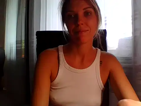 Snapshot of VelvetLove287 chatting on October 2025 08:55:01 AM VelvetLove287 online show from October 2025 08:55:01 AM