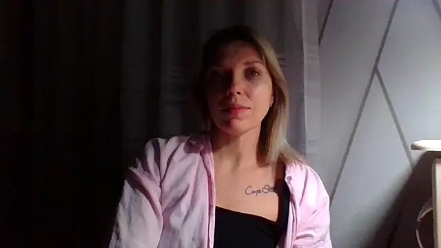 Snapshot of VelvetLove287 chatting on February 2025 08:05:02 PM VelvetLove287 online show from February 2025 08:05:02 PM