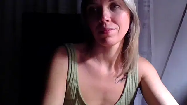 VelvetLove287 online show from December 2025 05:35:01 PM