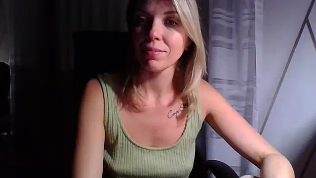 VelvetLove287 online show from October 2025 04:03:01 PM