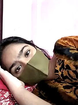 Snapshot of Arisha- chatting on October 2025 07:03:02 PM Arisha- online show from October 2025 07:03:02 PM