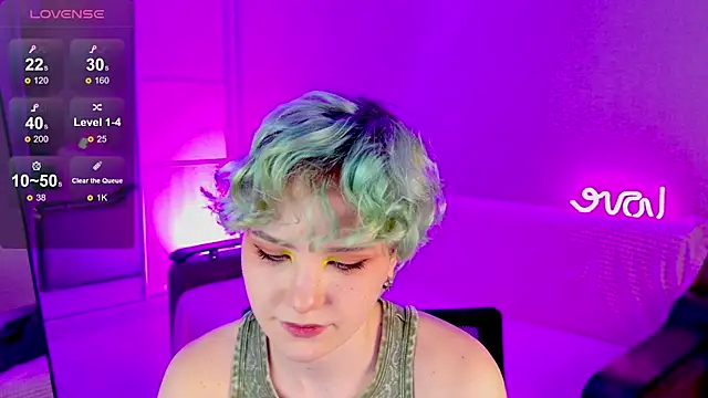 Snapshot of School_Love chatting on January 2025 04:24:01 PM School Love online show from January 2025 04:24:01 PM