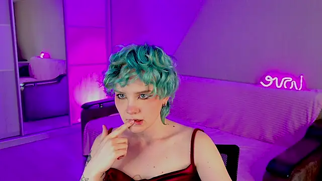 Snapshot of School_Love chatting on February 2025 01:08:02 PM School Love online show from February 2025 01:08:02 PM