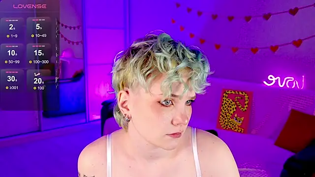 Snapshot of School_Love chatting on March 2025 01:06:01 PM School Love online show from March 2025 01:06:01 PM