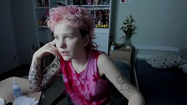 School Love online show from December 2025 07:13:02 AM