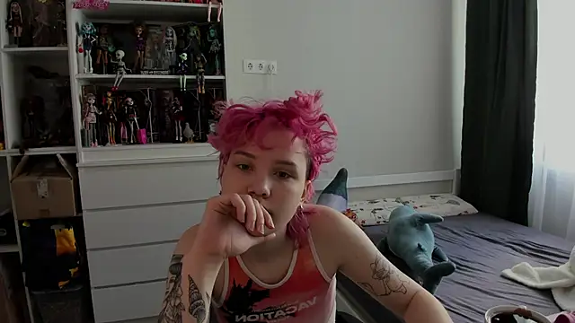 School Love online show from March 2026 07:05:02 AM