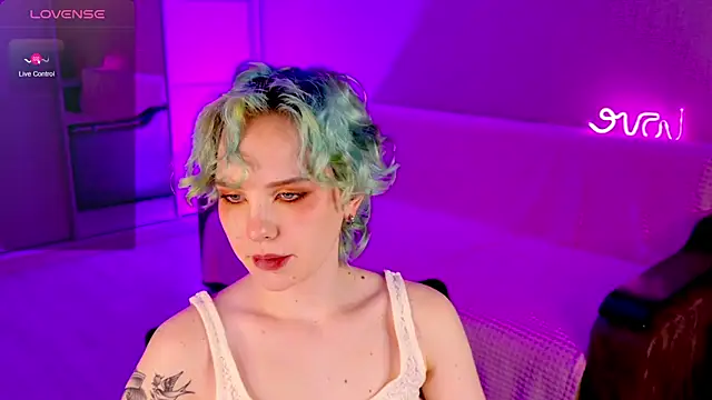 Snapshot of School_Love chatting on March 2025 04:14:02 PM School Love online show from March 2025 04:14:02 PM