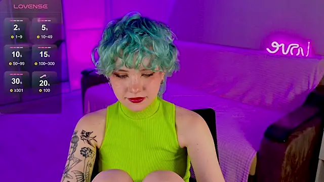 Snapshot of School_Love chatting on February 2025 04:15:01 PM School Love online show from February 2025 04:15:01 PM