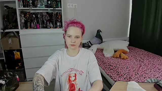 School Love online show from March 2026 07:08:01 AM