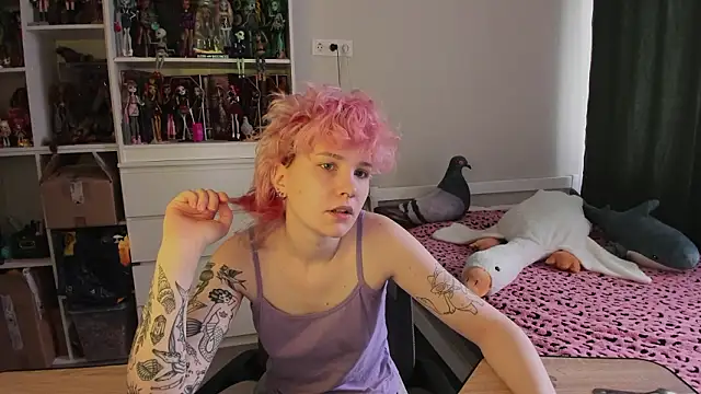 School Love online show from March 2026 07:08:02 AM