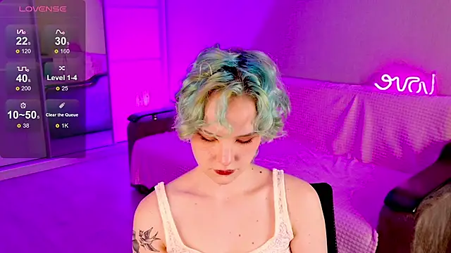 Snapshot of School_Love chatting on March 2025 01:10:02 PM School Love online show from March 2025 01:10:02 PM