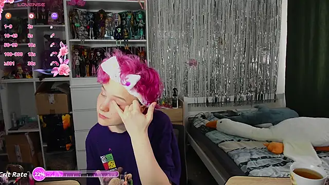 School Love online show from April 2026 07:10:01 AM