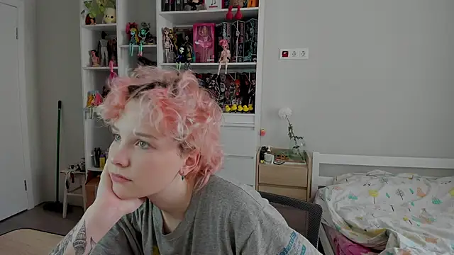 School Love online show from November 2025 07:08:01 AM