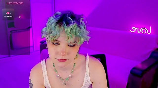 Snapshot of School_Love chatting on January 2025 04:12:01 PM School Love online show from January 2025 04:12:01 PM