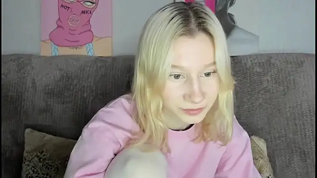 EnigmaSee online show from November 2025 02:01:02 AM