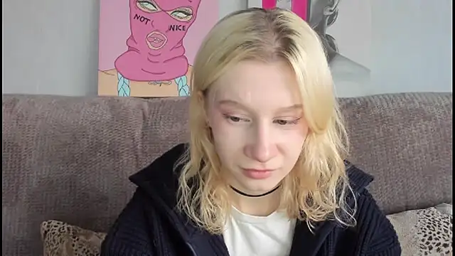 EnigmaSee online show from November 2025 02:06:02 AM