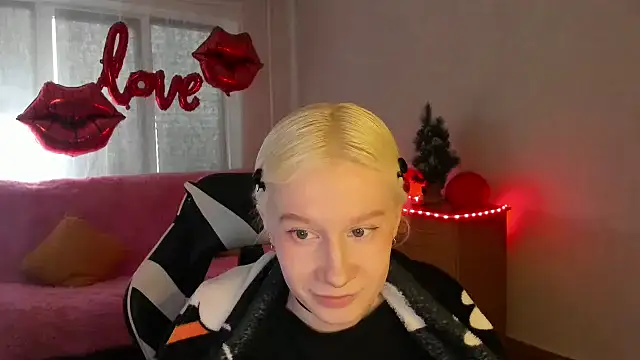 EnigmaSee online show from March 2026 01:49:01 AM