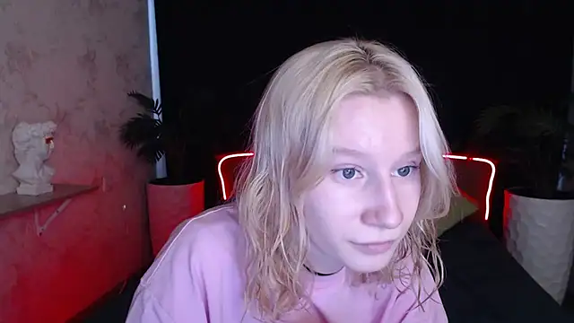 EnigmaSee online show from October 2025 08:29:02 AM